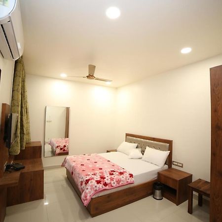 Hotel Devens Jaipur Bagian luar foto