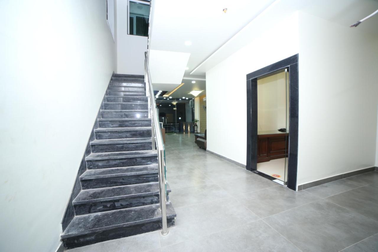 Hotel Devens Jaipur Bagian luar foto