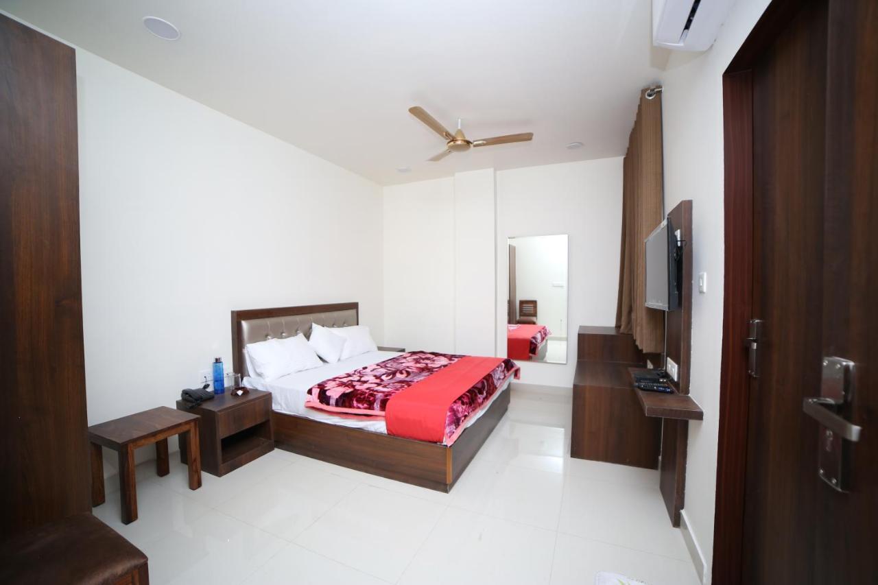 Hotel Devens Jaipur Bagian luar foto